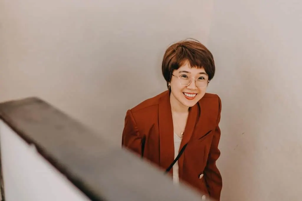 découvrez l'univers captivant de notre duo féminin, alliant harmonie et créativité pour une expérience musicale inoubliable. plongez dans leur superbe alchimie et laissez-vous emporter par leur passion commune.