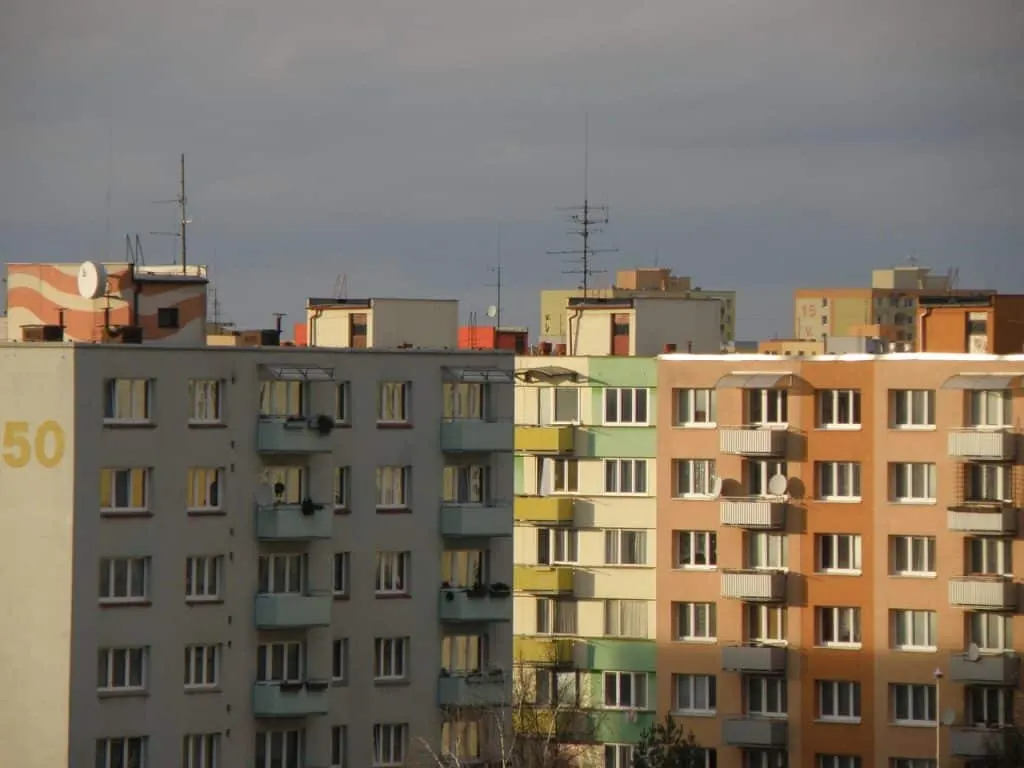 découvrez nos balcons préfabriqués, alliant design moderne et durabilité. faciles à installer, nos solutions vous offrent un espace extérieur fonctionnel et esthétique, parfait pour embellir votre maison. profitez de la qualité et de l'innovation pour transformer votre projet de rénovation.