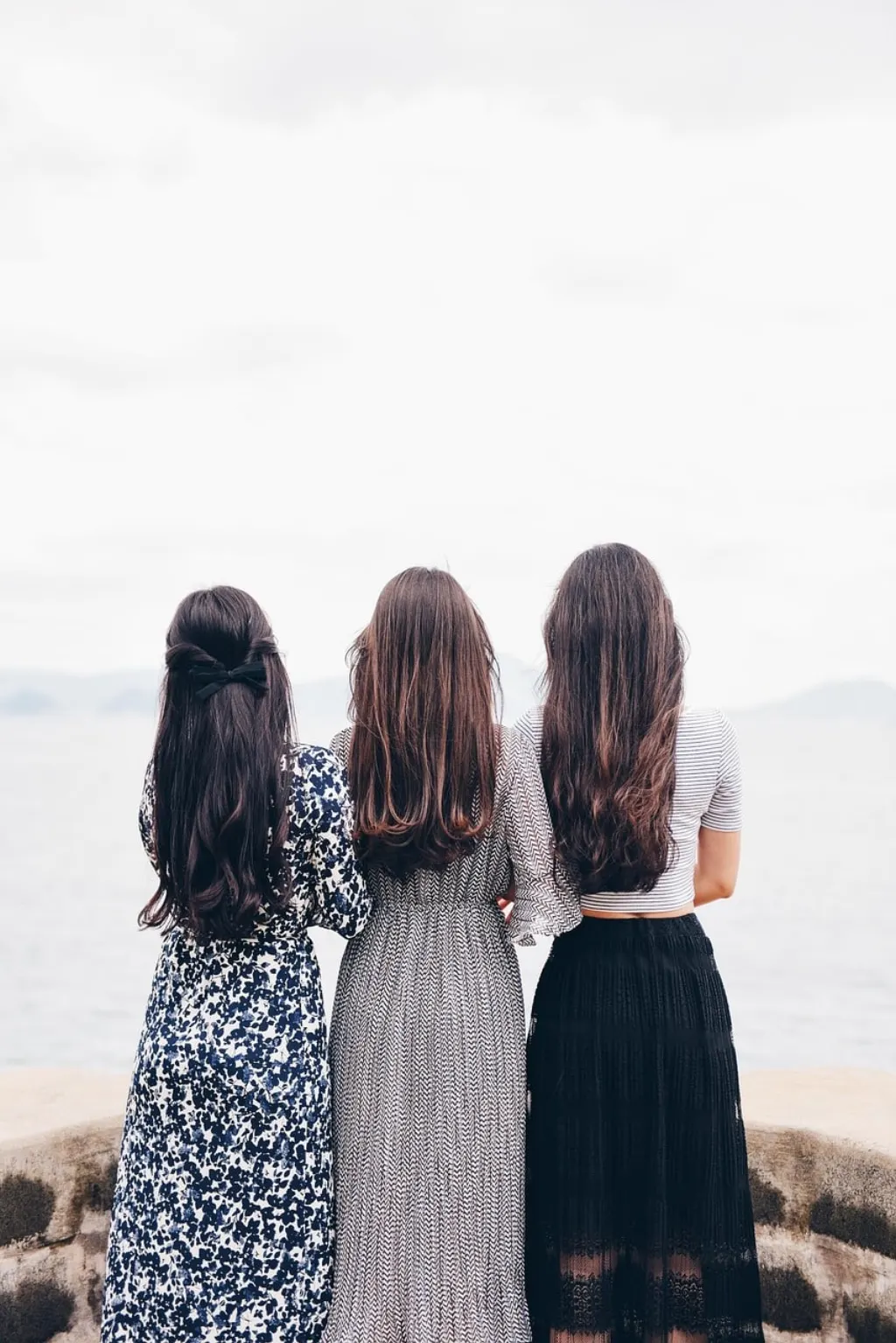 découvrez notre collection inspirante dédiée aux femmes, où la mode, l'élégance et la diversité se rencontrent pour célébrer la beauté féminine sous toutes ses formes.