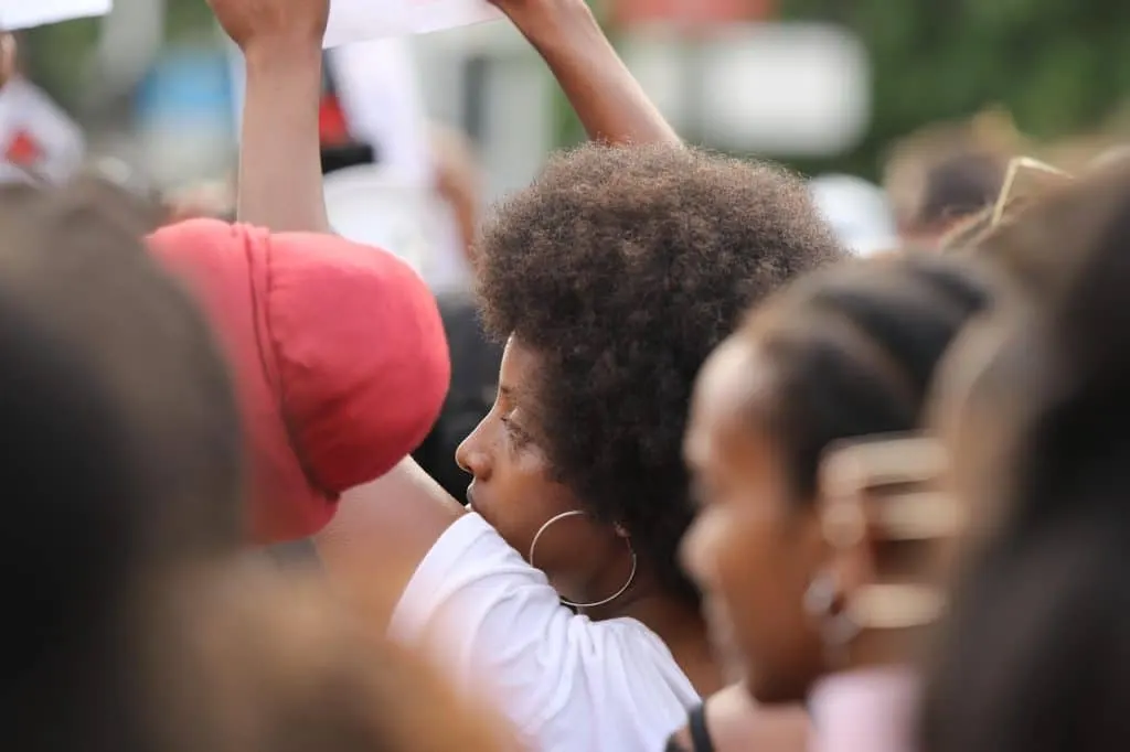découvrez l'importance de la solidarité dans notre société moderne. unissez-vous pour aider les autres, créer des liens et construire un avenir meilleur ensemble. explorez des initiatives, des histoires inspirantes et des moyens concrets de participer à des actions solidaires.