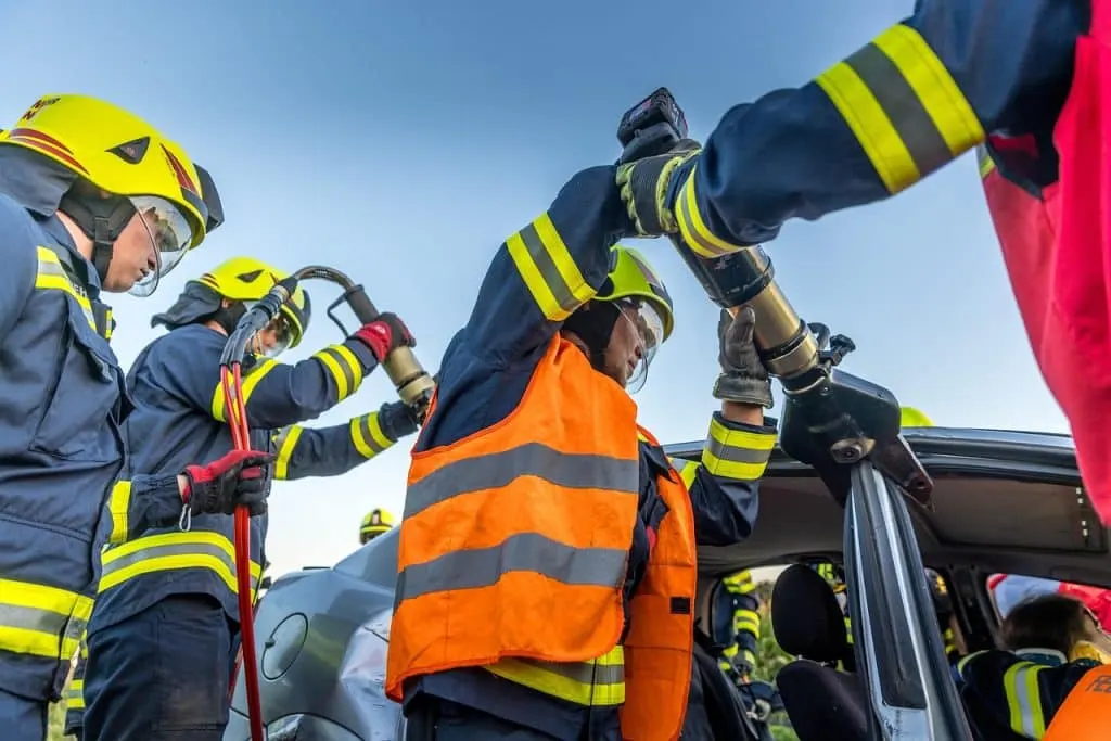 découvrez les causes, les conséquences et les conseils de prévention des accidents. informez-vous sur les mesures à prendre après un accident et comment assurer votre sécurité au quotidien.