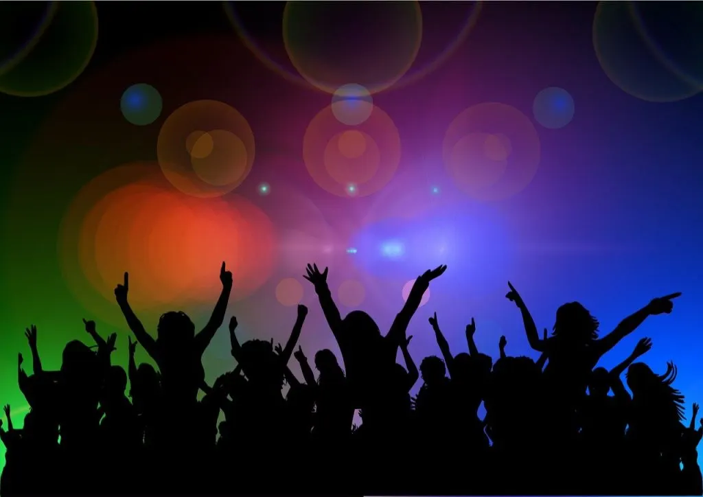 découvrez l'univers fascinant de la danse : styles, techniques, bienfaits et conseils pour débutants et passionnés. laissez-vous guider par la musique et exprimez-vous en mouvement !