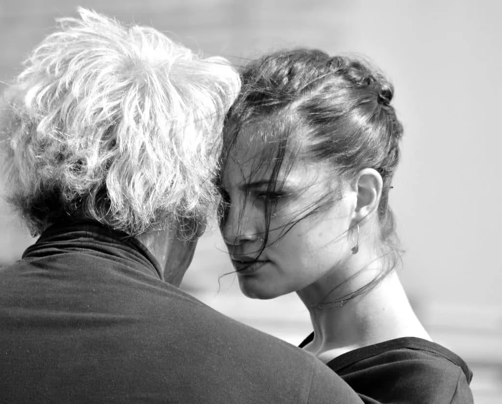 découvrez l’univers passionnant du tango, une danse élégante et envoûtante aux origines argentines. apprenez son histoire, ses figures emblématiques et trouvez des conseils pour débuter ou perfectionner votre pratique du tango.