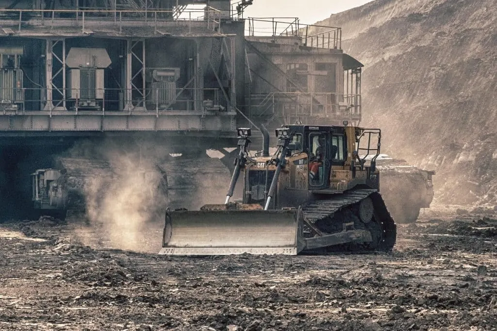 découvrez tout sur le mining : techniques, équipements, et opportunités dans l'extraction minière et le minage de cryptomonnaies.