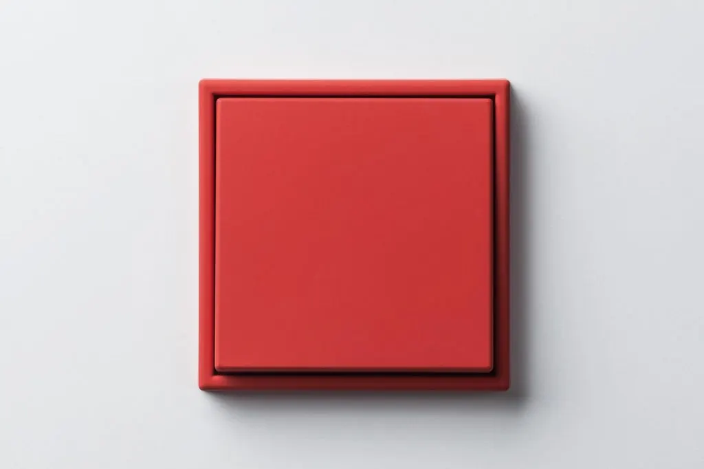 découvrez tout ce qu'il faut savoir sur le kill switch : son fonctionnement, son utilité et comment il protège vos appareils en cas d'urgence.